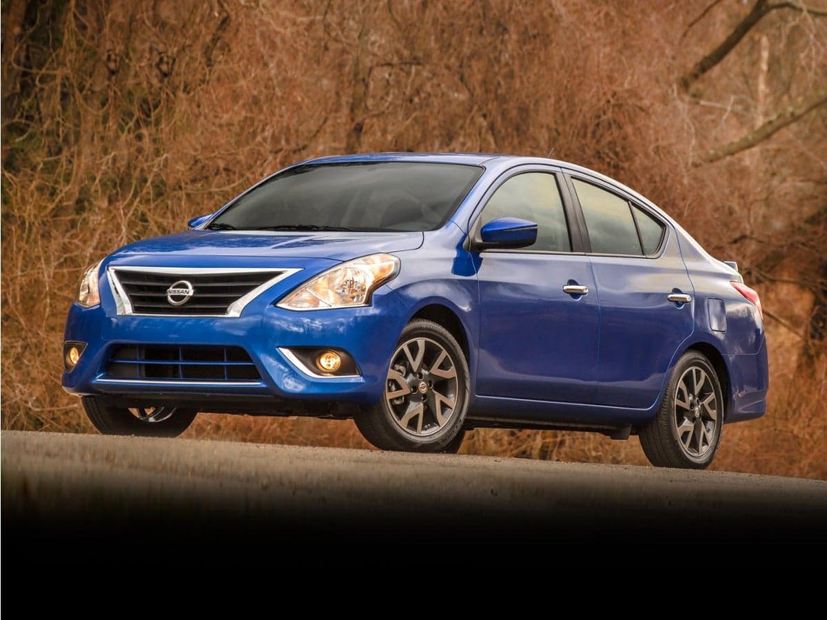 2019 Nissan Versa Sedan SV — photo 1 of 5