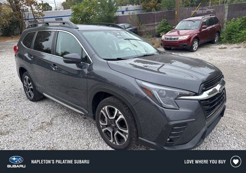 2023 Subaru Ascent Limited — photo 1 of 5