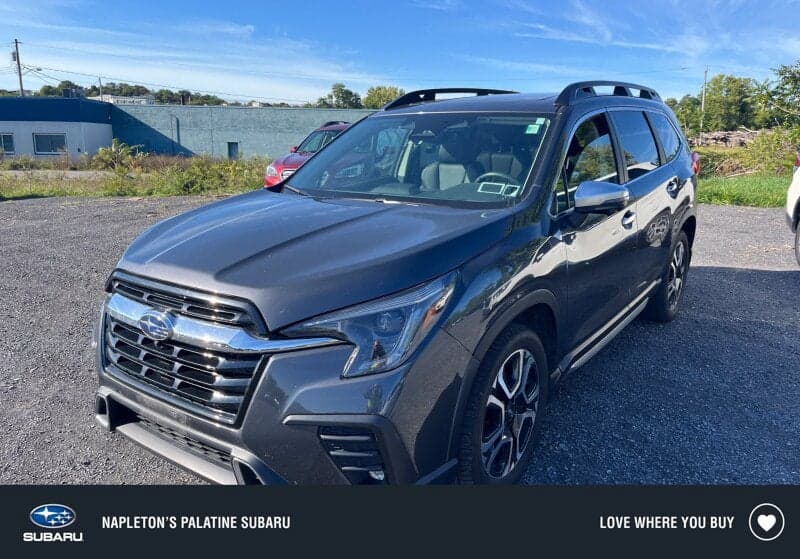 2023 Subaru Ascent Touring — photo 1 of 5