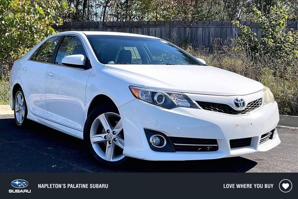 2014 Toyota Camry SE — photo 1 of 5