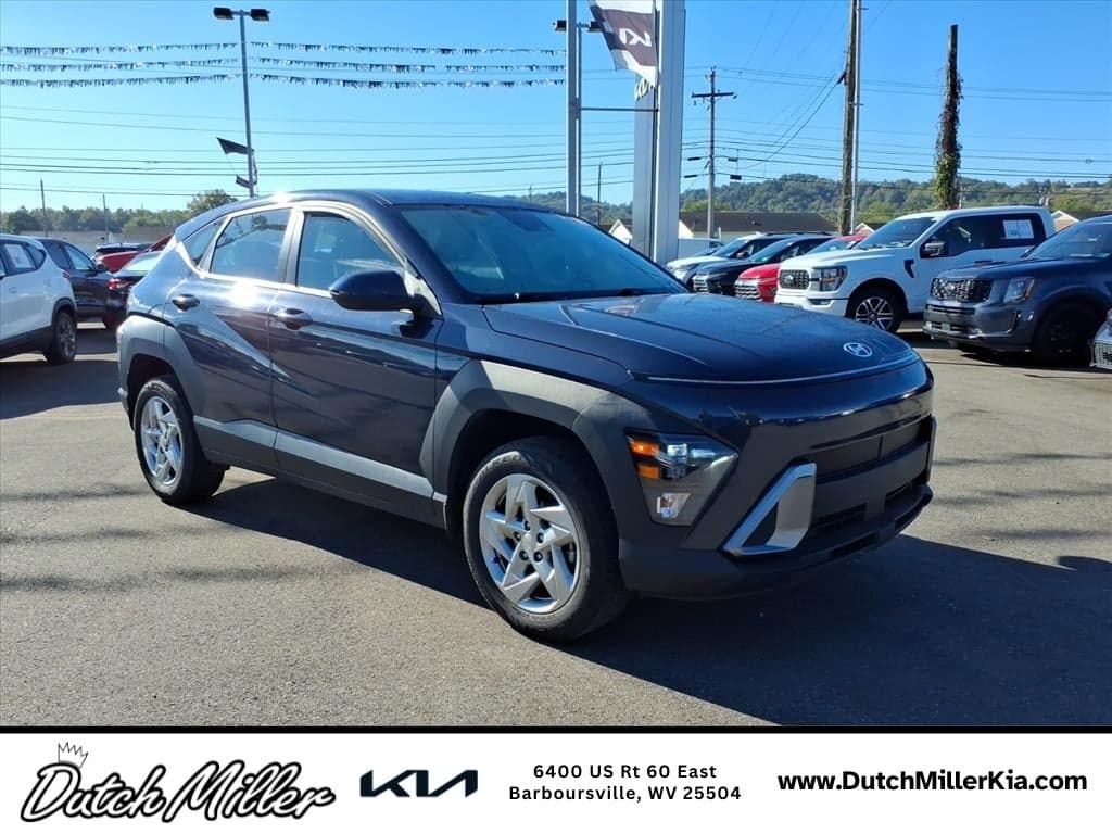 2024 Hyundai Kona SE — photo 1 of 17
