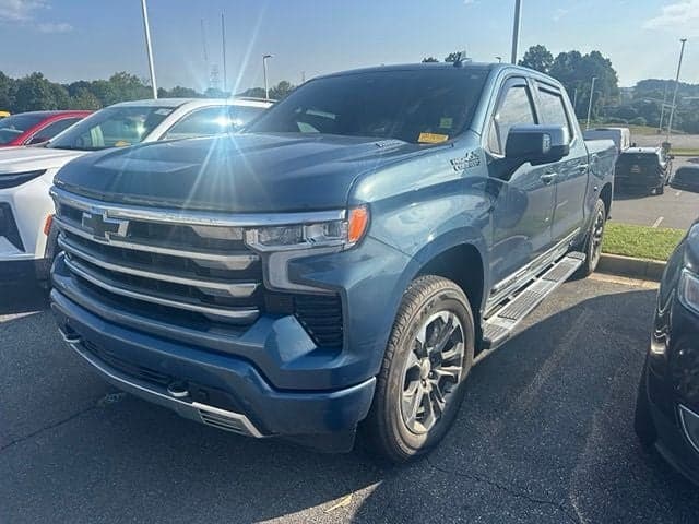 2024 Chevrolet Silverado 1500 High Country — photo 1 of 8
