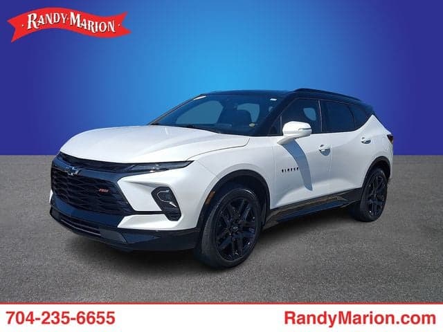2024 Chevrolet Blazer RS — photo 1 of 10