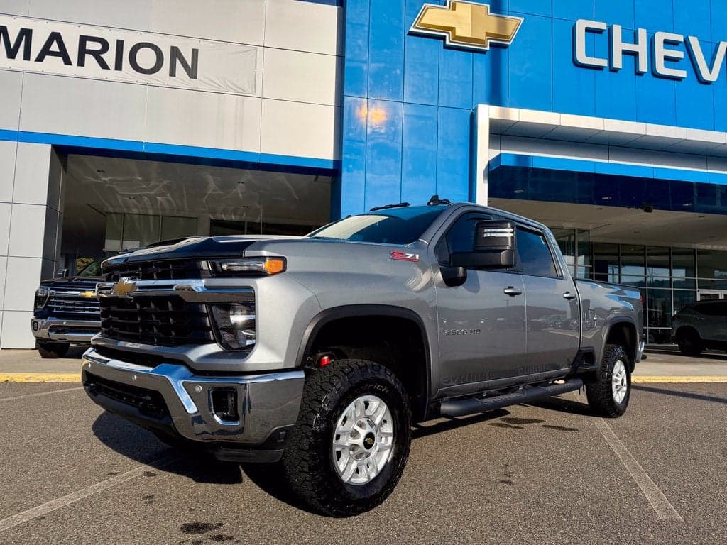 2025 Chevrolet Silverado 2500HD LT — photo 1 of 5