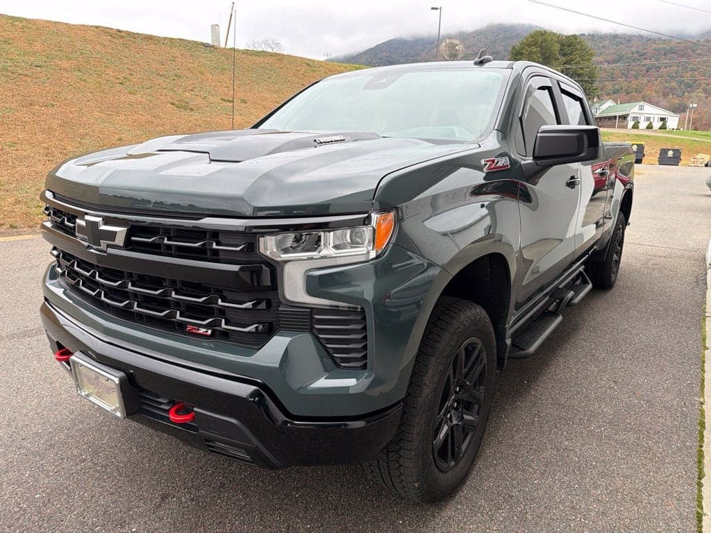 2026 Chevrolet Silverado 1500 LT Trail Boss — photo 1 of 5