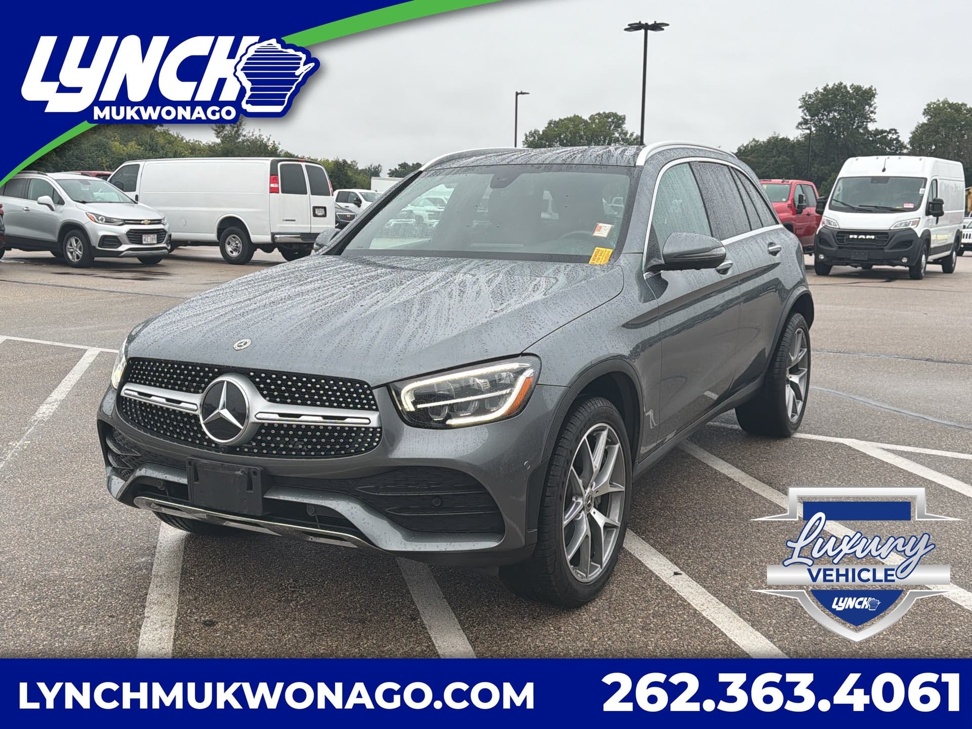 2021 Mercedes-Benz GLC GLC 300 — photo 1 of 37