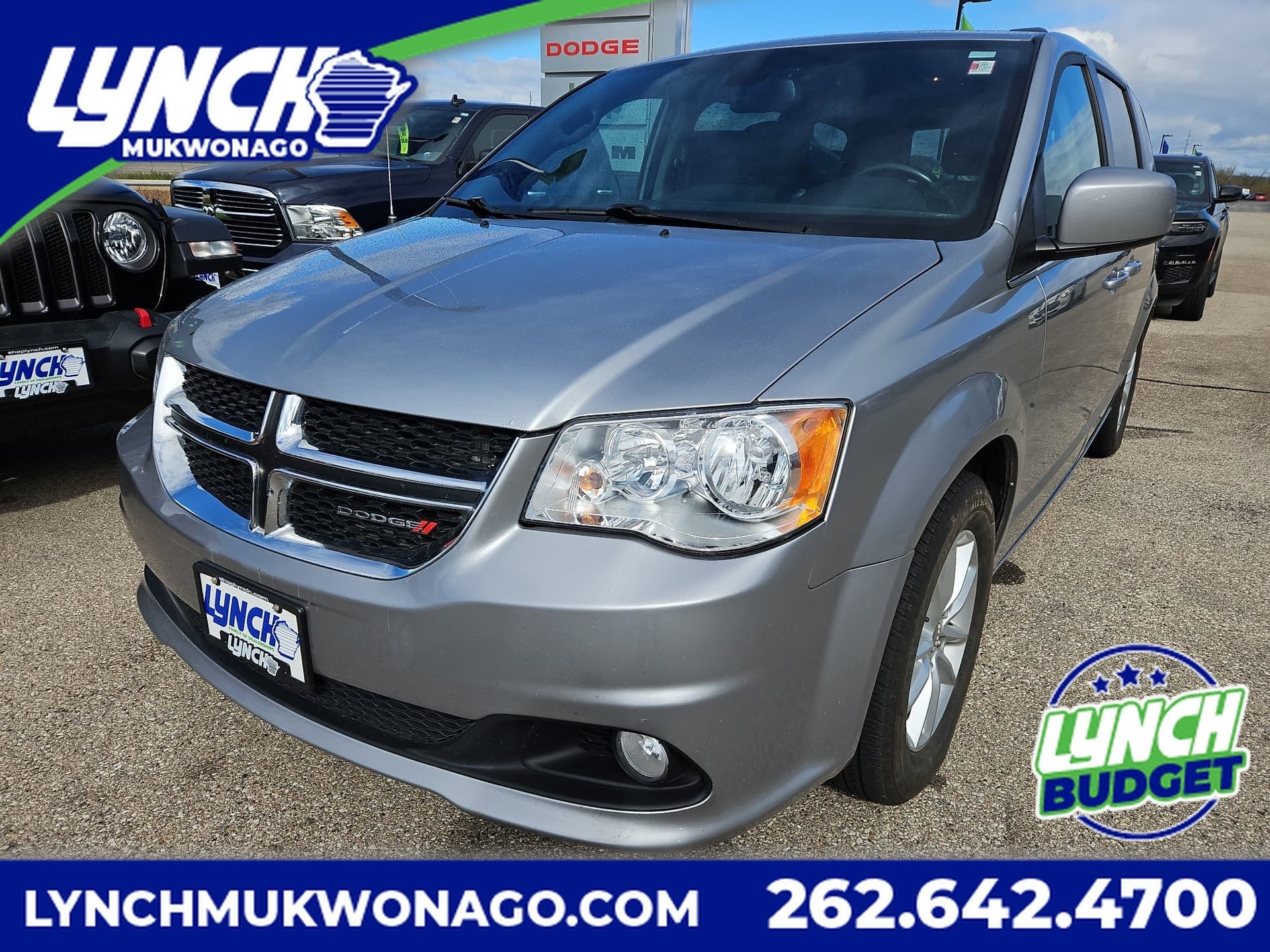 2019 Dodge Grand Caravan SXT — photo 1 of 5