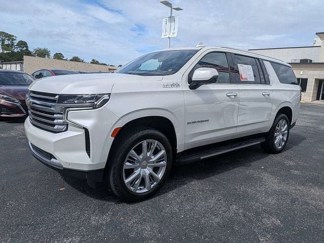 2021 Chevrolet Suburban High Country — photo 1 of 33