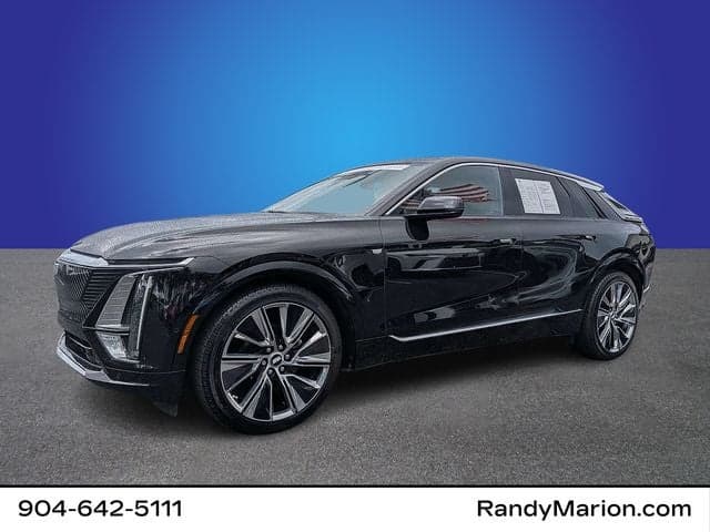 2026 Cadillac LYRIQ Signature Luxury — photo 1 of 17