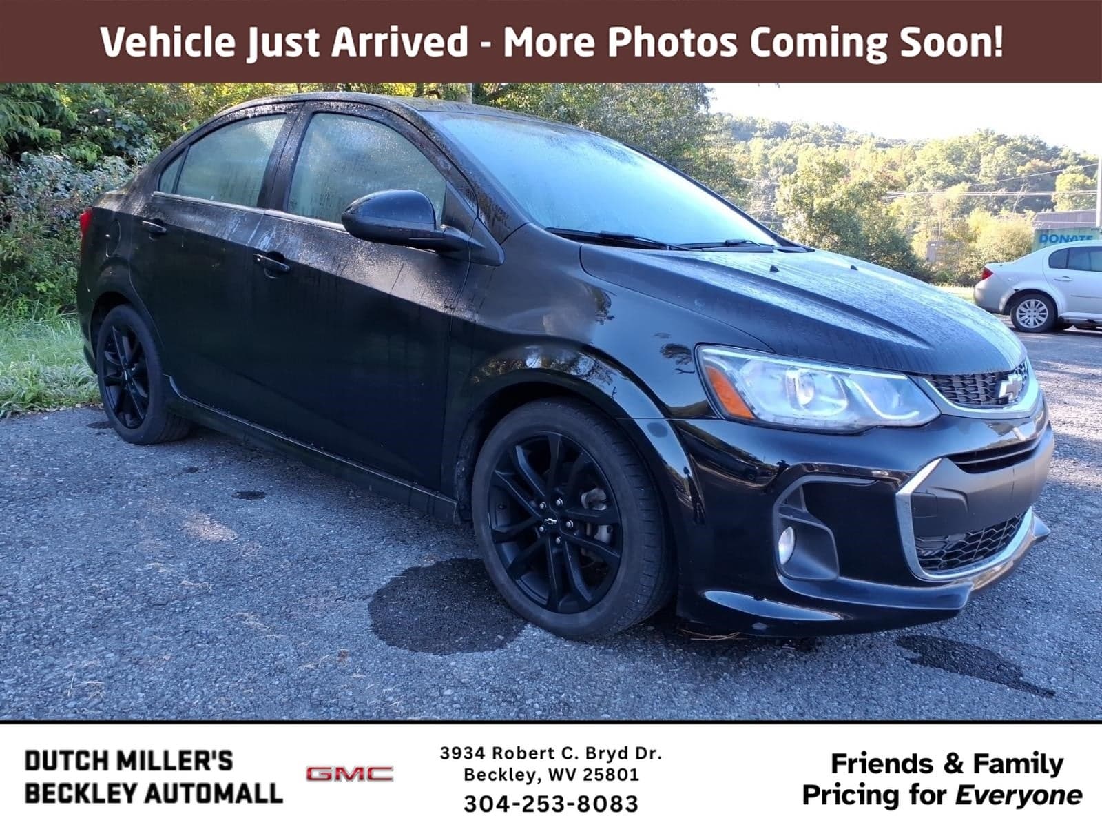 2020 Chevrolet Sonic Premier — photo 1 of 24