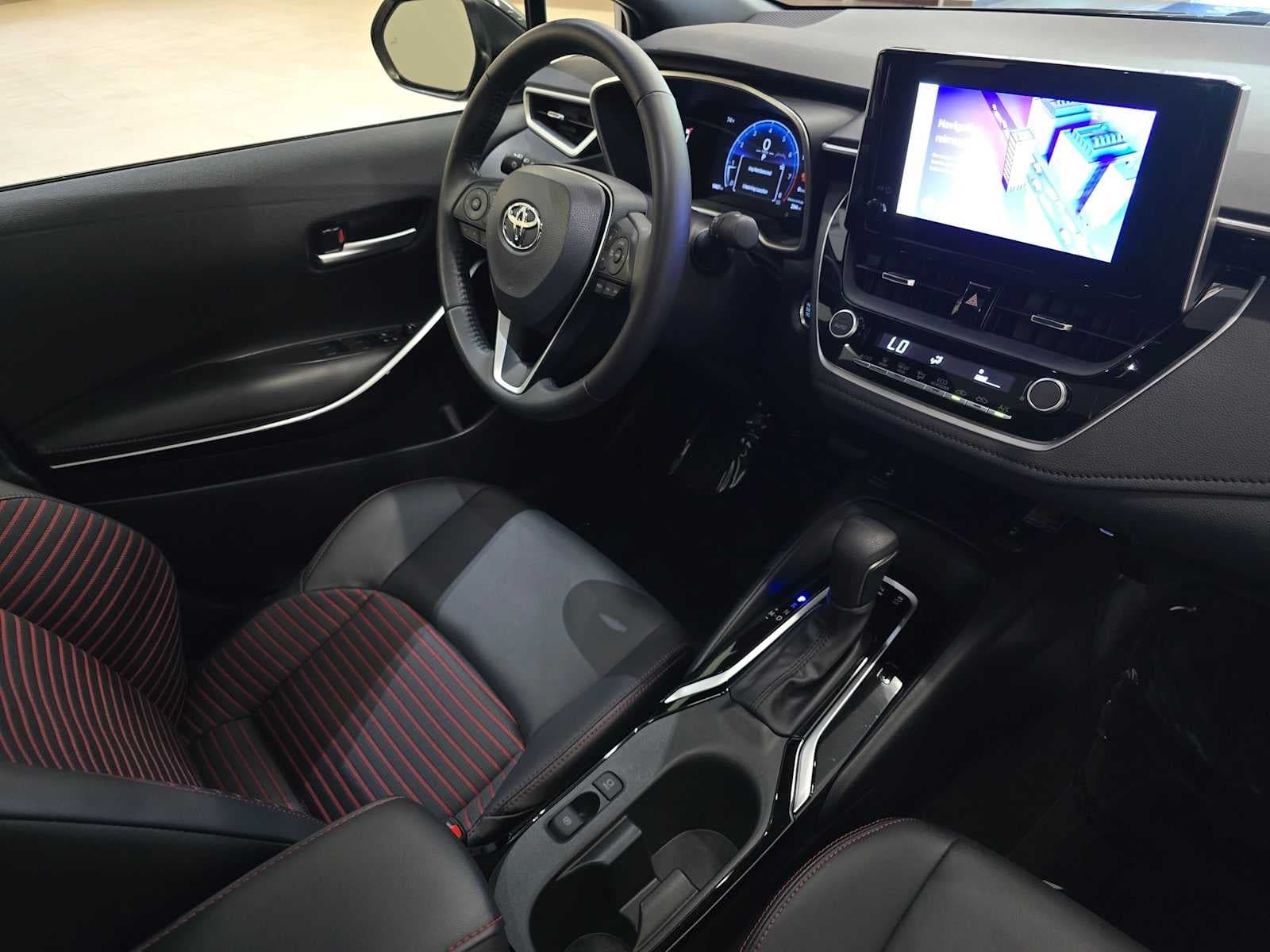 2024 Toyota Corolla XSE — photo 1 of 12