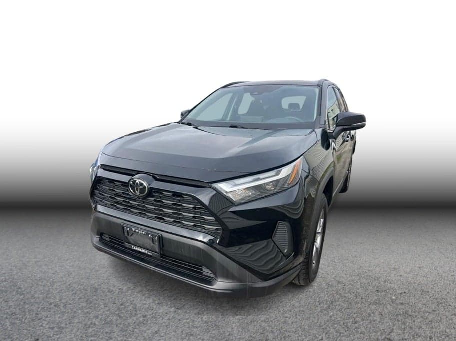 2024 Toyota RAV4 XLE — photo 1 of 38