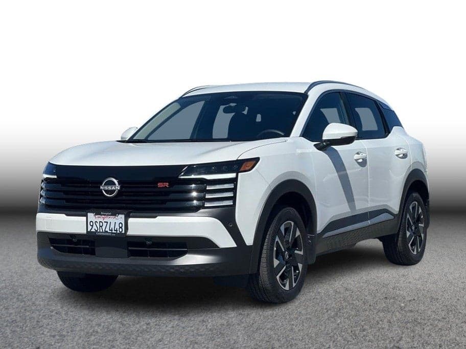 2025 Nissan Kicks SR — photo 1 of 38