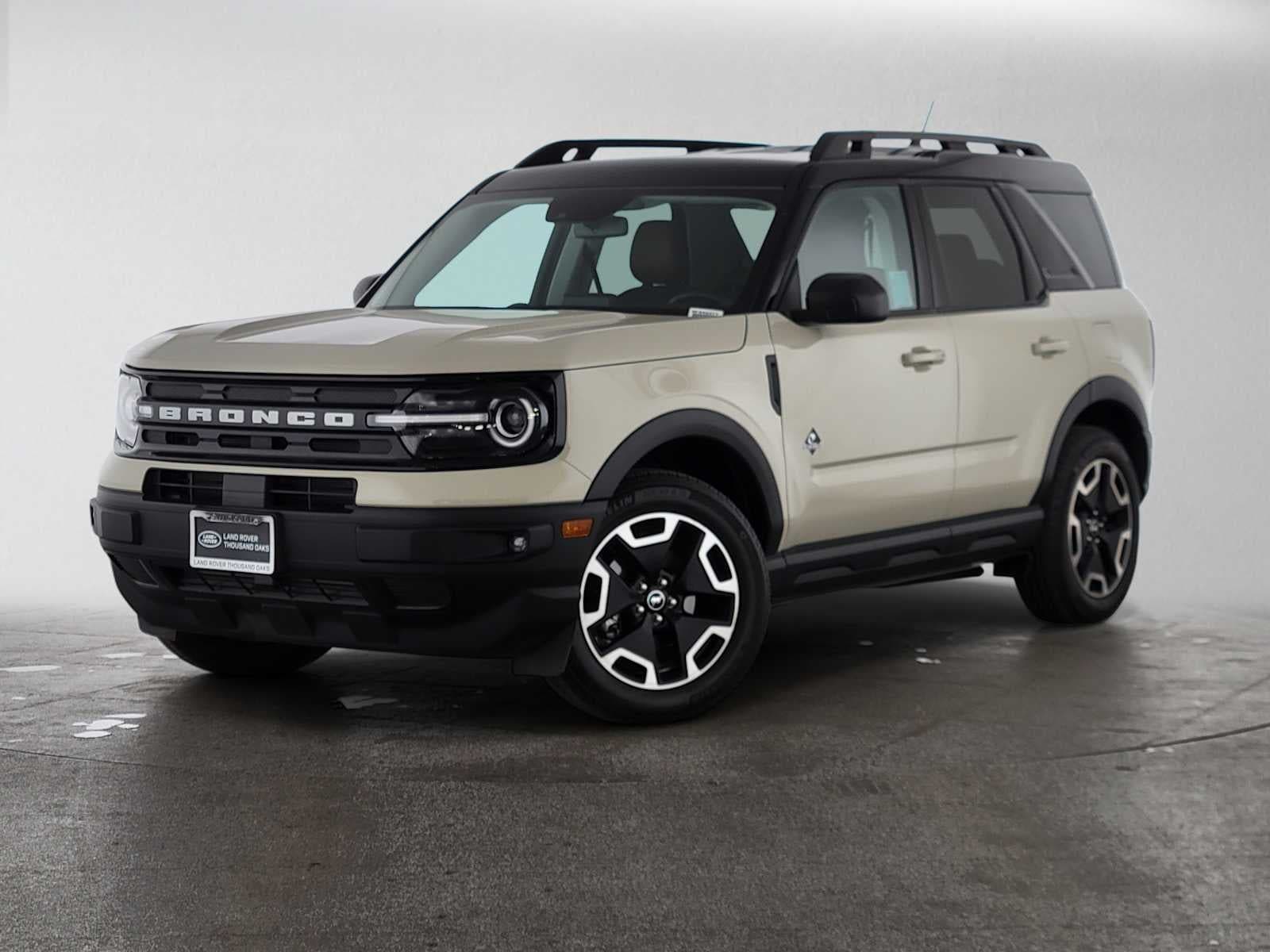 2024 Ford Bronco Sport Outer Banks — photo 1 of 5