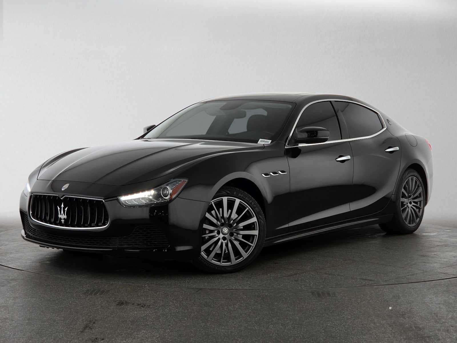 2017 Maserati Ghibli Base — photo 1 of 5