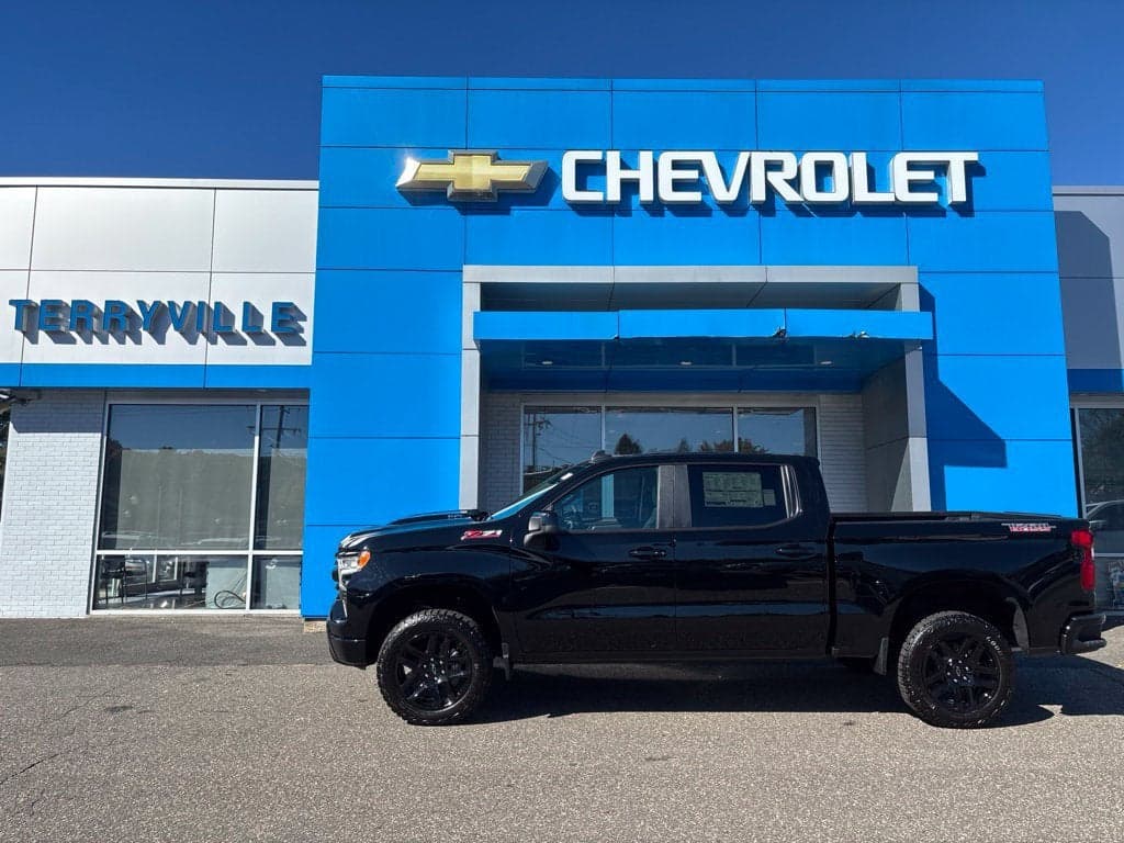 2026 Chevrolet Silverado 1500 LT Trail Boss — photo 1 of 36