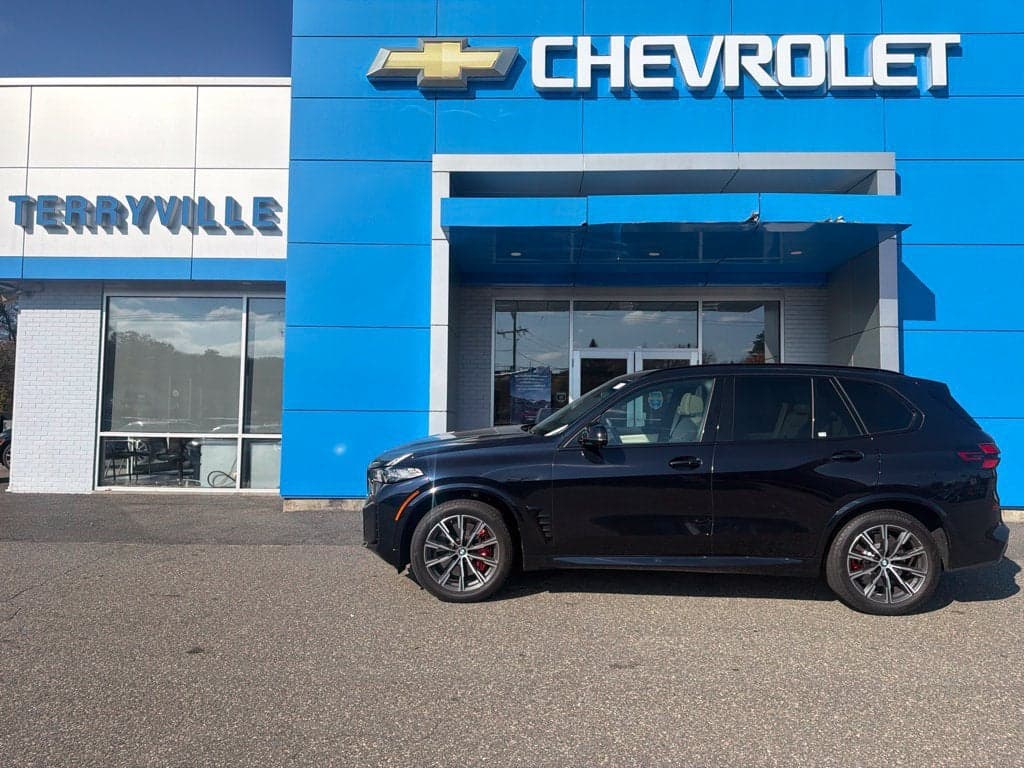2024 BMW X5 M60i — photo 1 of 5
