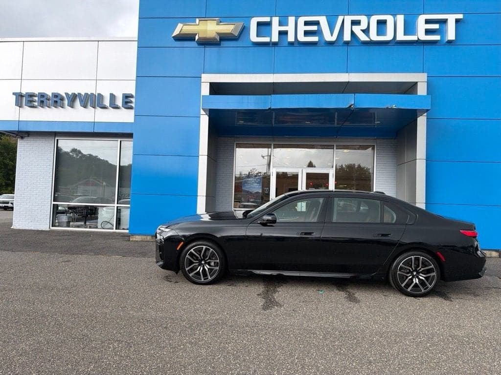 2026 BMW 7 Series 760i xDrive — photo 1 of 32