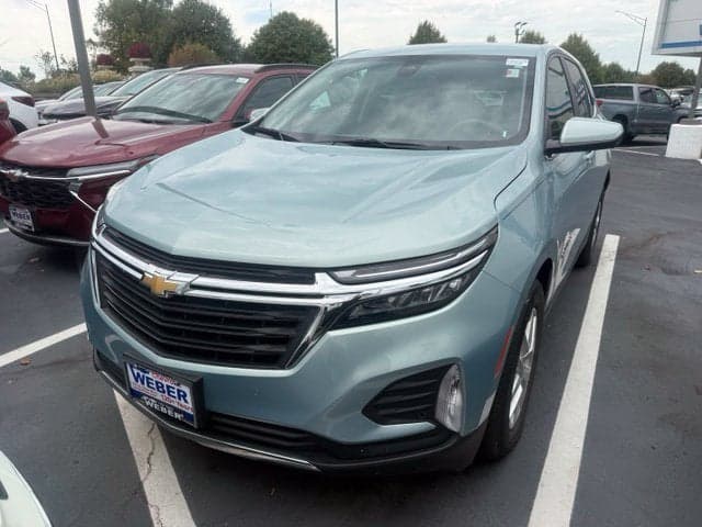 2022 Chevrolet Equinox LT — photo 1 of 9