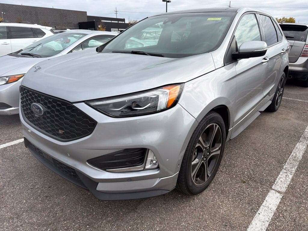 2020 Ford Edge ST — photo 1 of 5