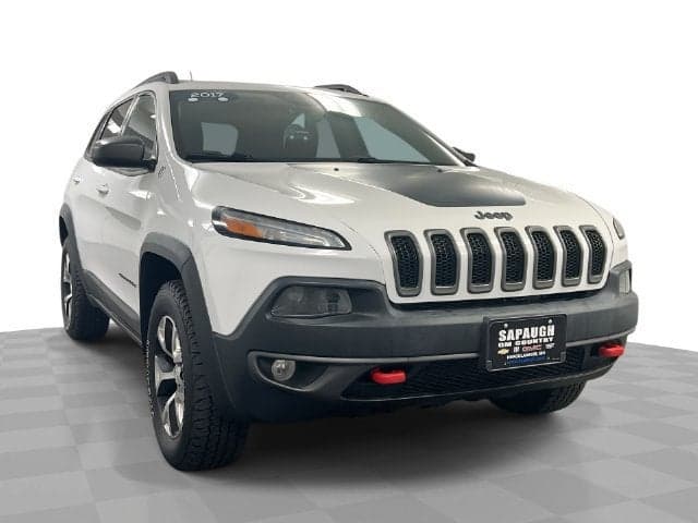 2017 Jeep Cherokee Trailhawk — photo 1 of 34