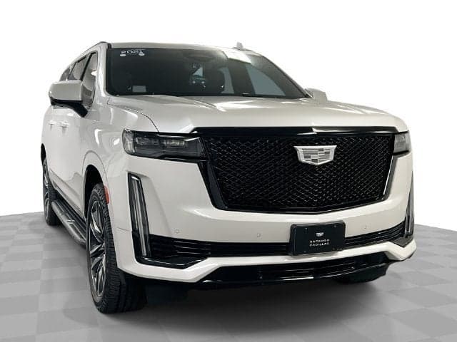 2021 Cadillac Escalade ESV Sport — photo 1 of 5