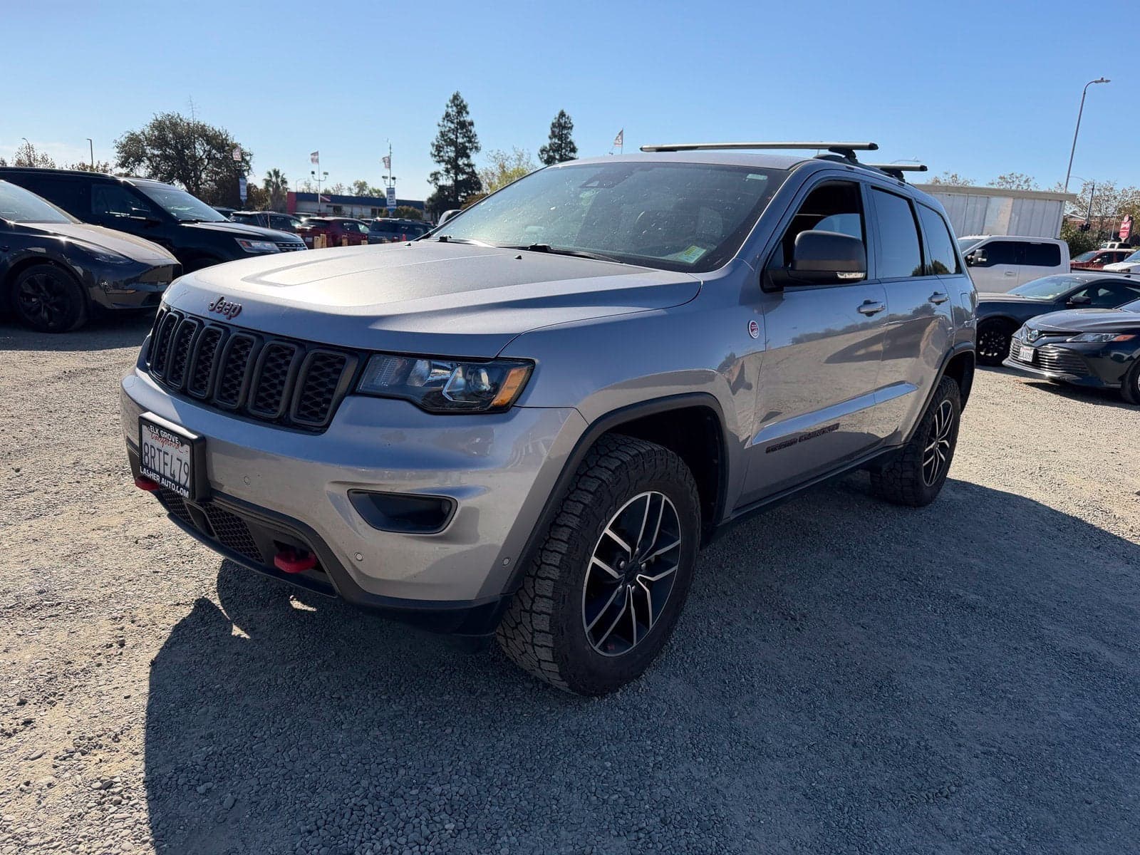 2020 Jeep Grand Cherokee Trailhawk — photo 1 of 5