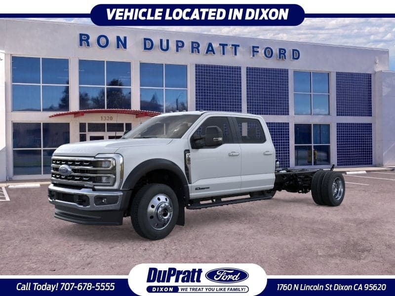 2026 Ford Super Duty F-550 DRW LARIAT — photo 1 of 5