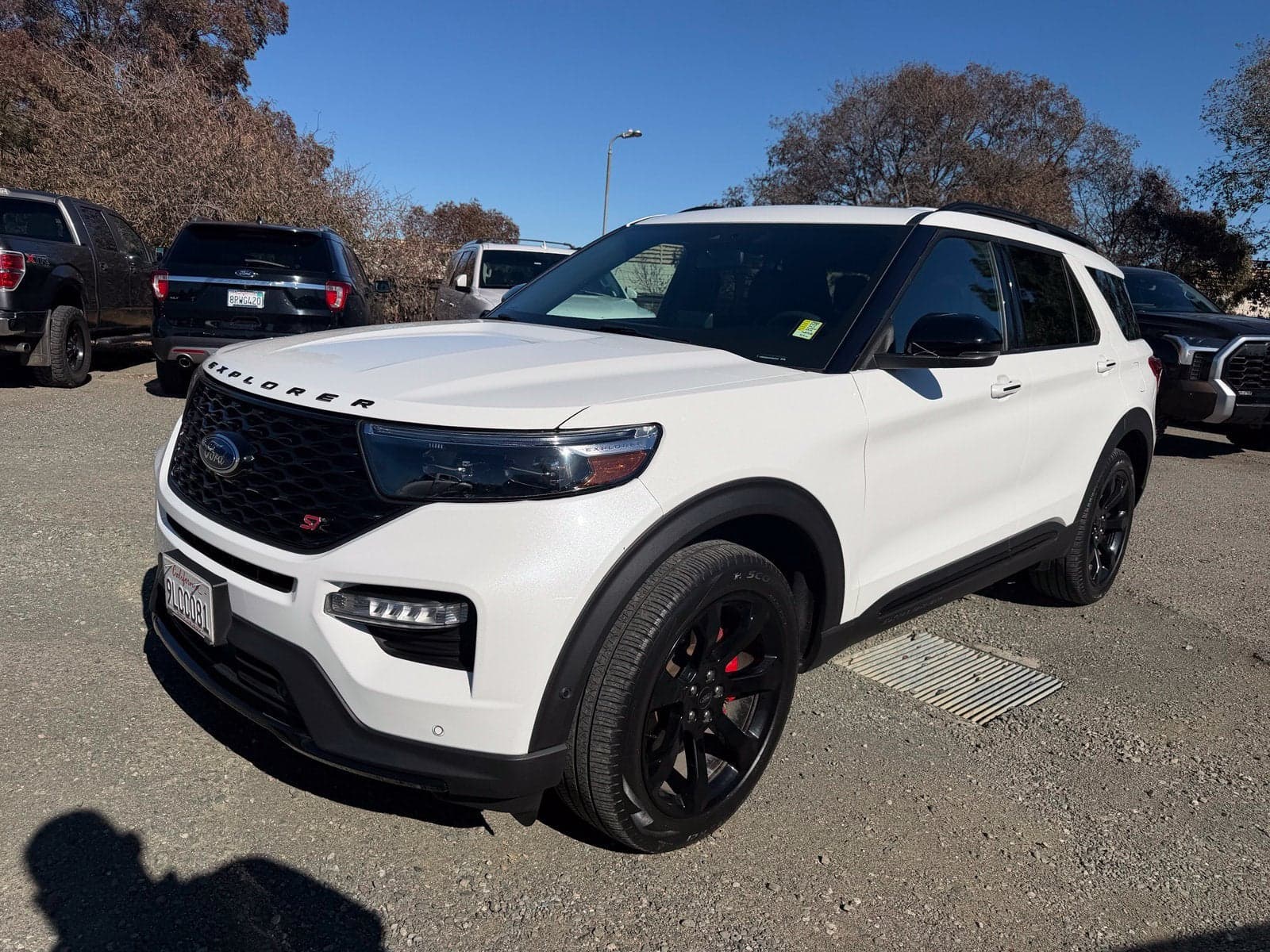 2023 Ford Explorer ST — photo 1 of 5