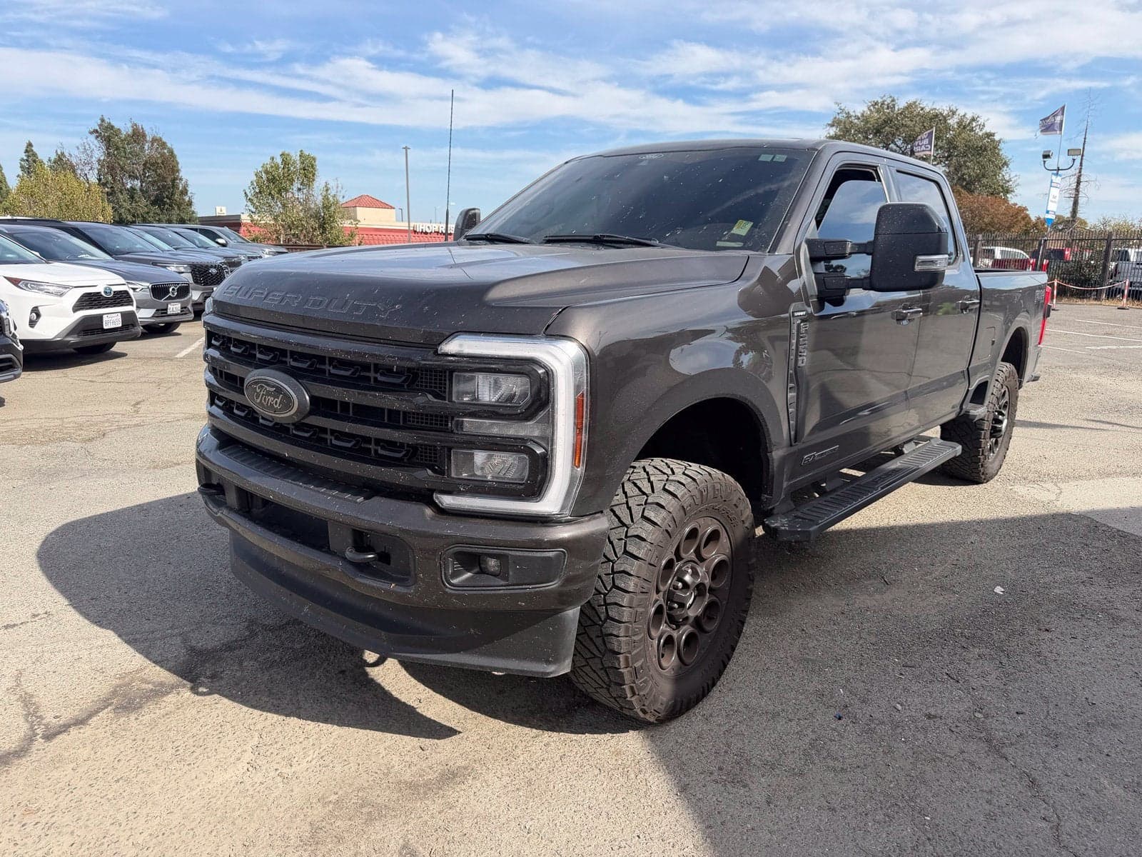 2024 Ford Super Duty F-250 SRW LARIAT — photo 1 of 27