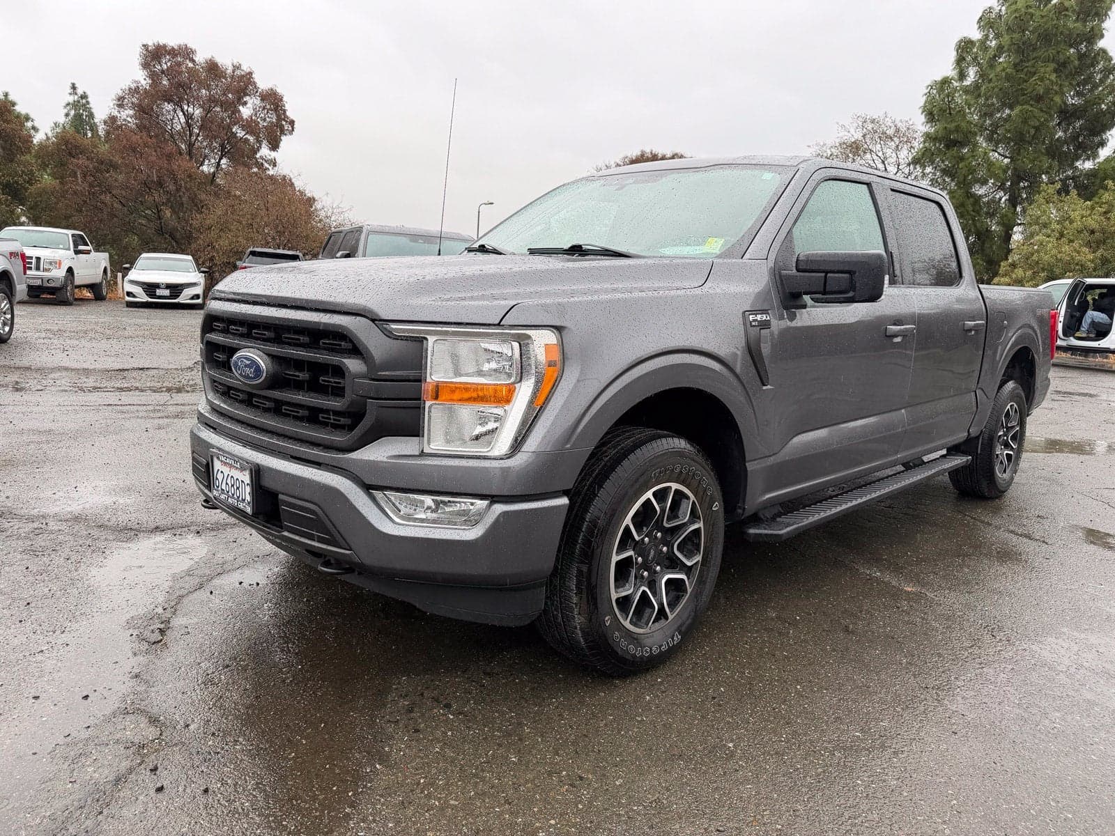 2021 Ford F-150 XLT — photo 1 of 5