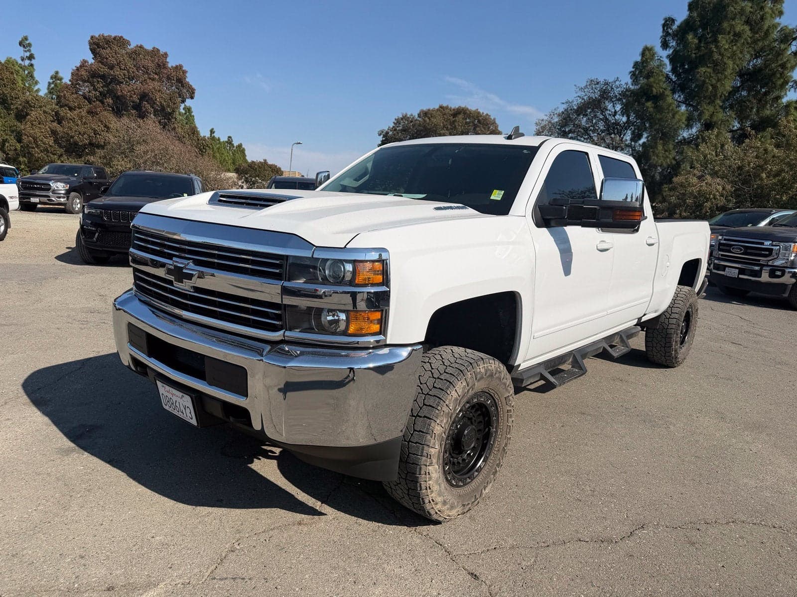 2018 Chevrolet Silverado 2500HD LT — photo 1 of 25