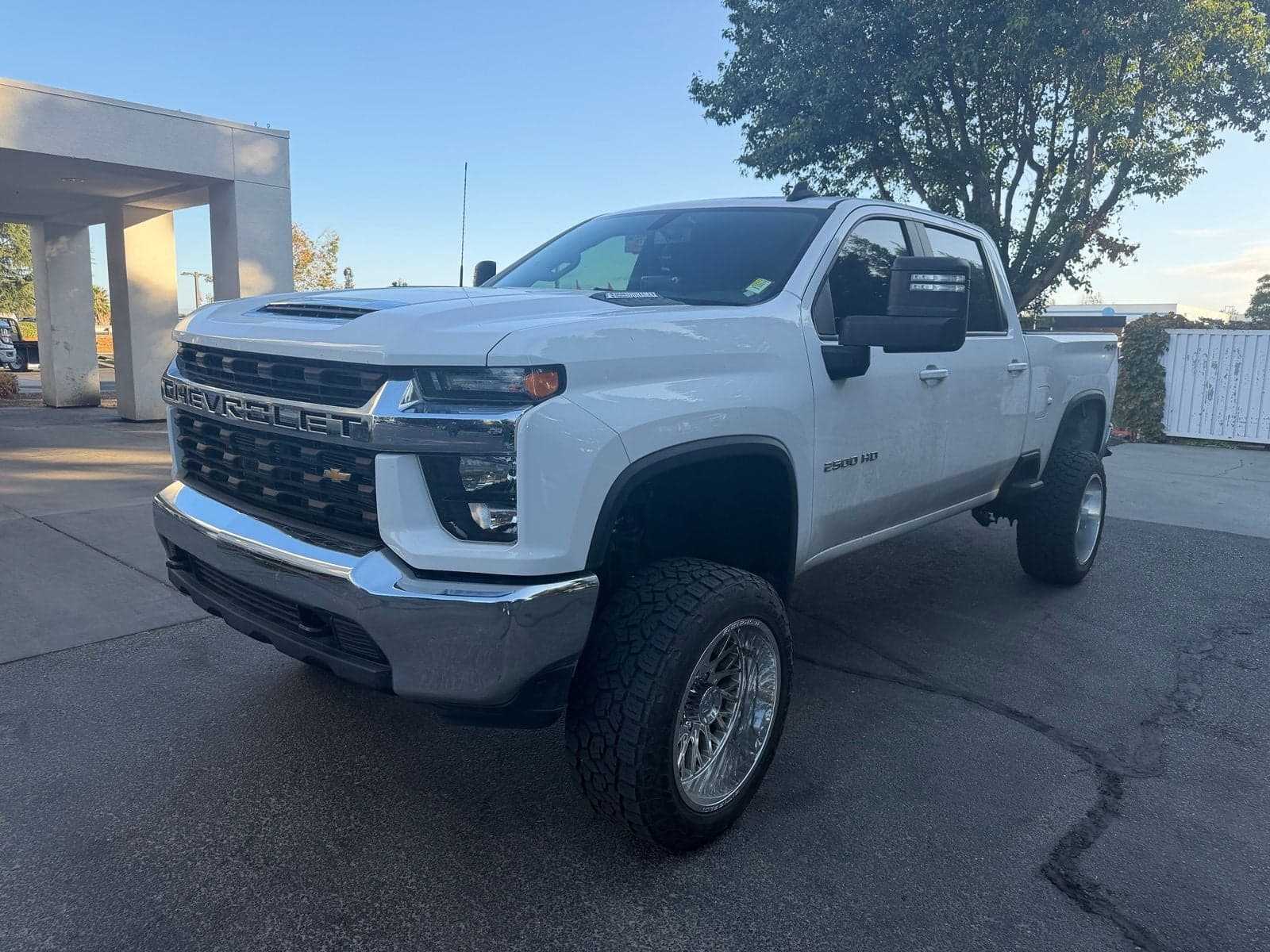 2021 Chevrolet Silverado 2500HD LT — photo 1 of 24