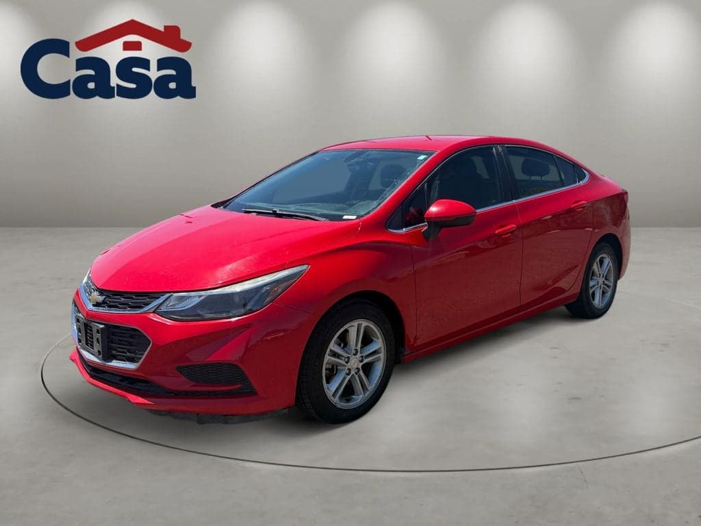 2017 Chevrolet Cruze LT — photo 1 of 35