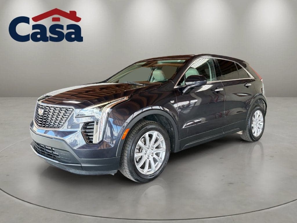 2023 Cadillac XT4 FWD Luxury — photo 1 of 40