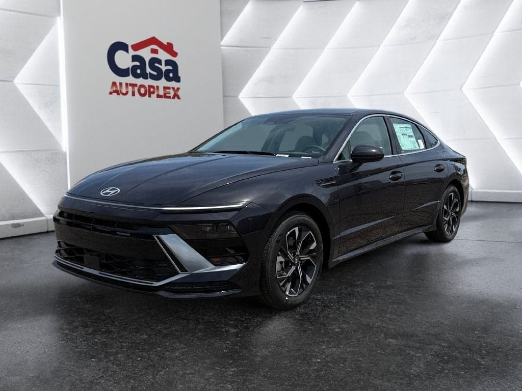 2025 Hyundai Sonata SEL — photo 1 of 35