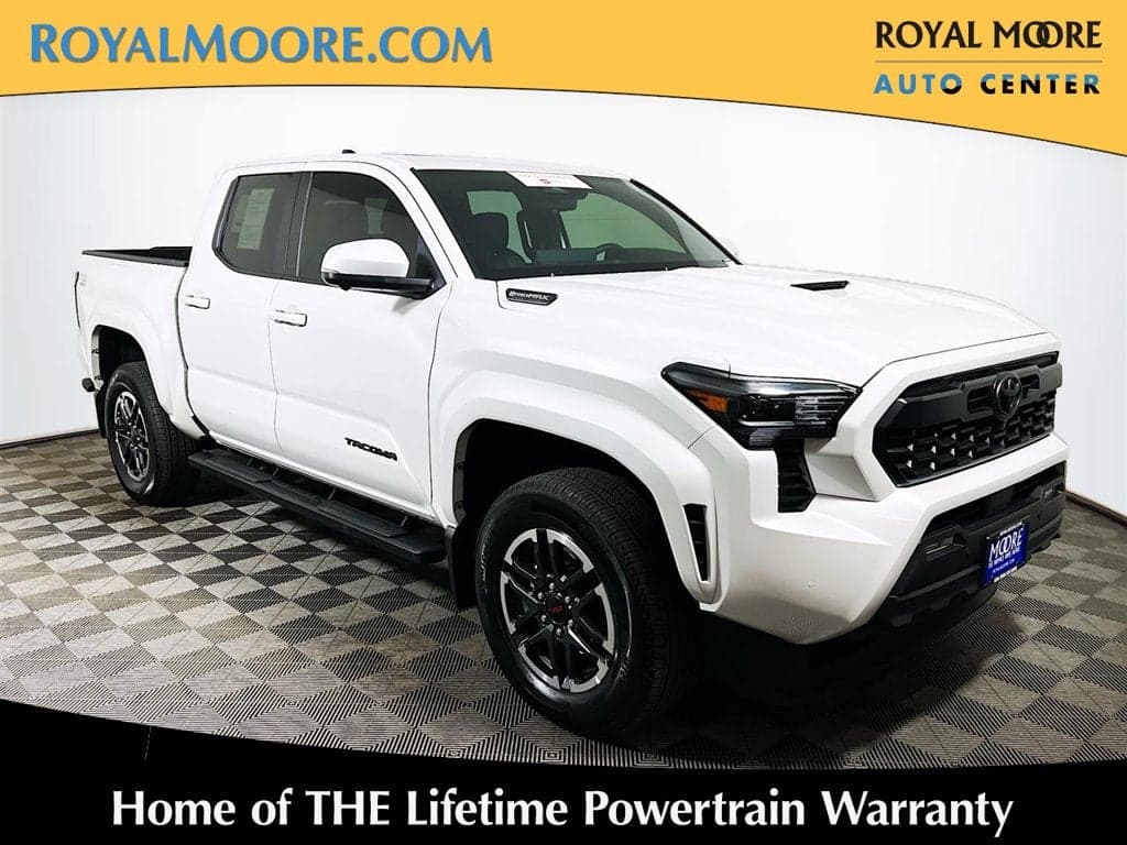 2025 Toyota Tacoma 4WD TRD Sport Hybrid — photo 1 of 5