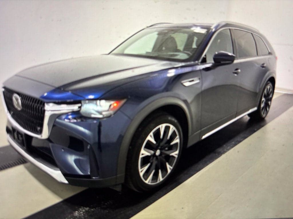 2024 Mazda CX-90 PHEV Premium — photo 1 of 2