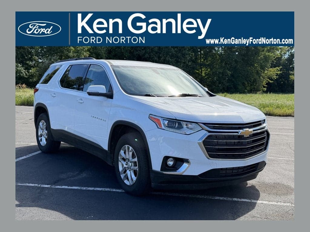 2021 Chevrolet Traverse Base — photo 1 of 25