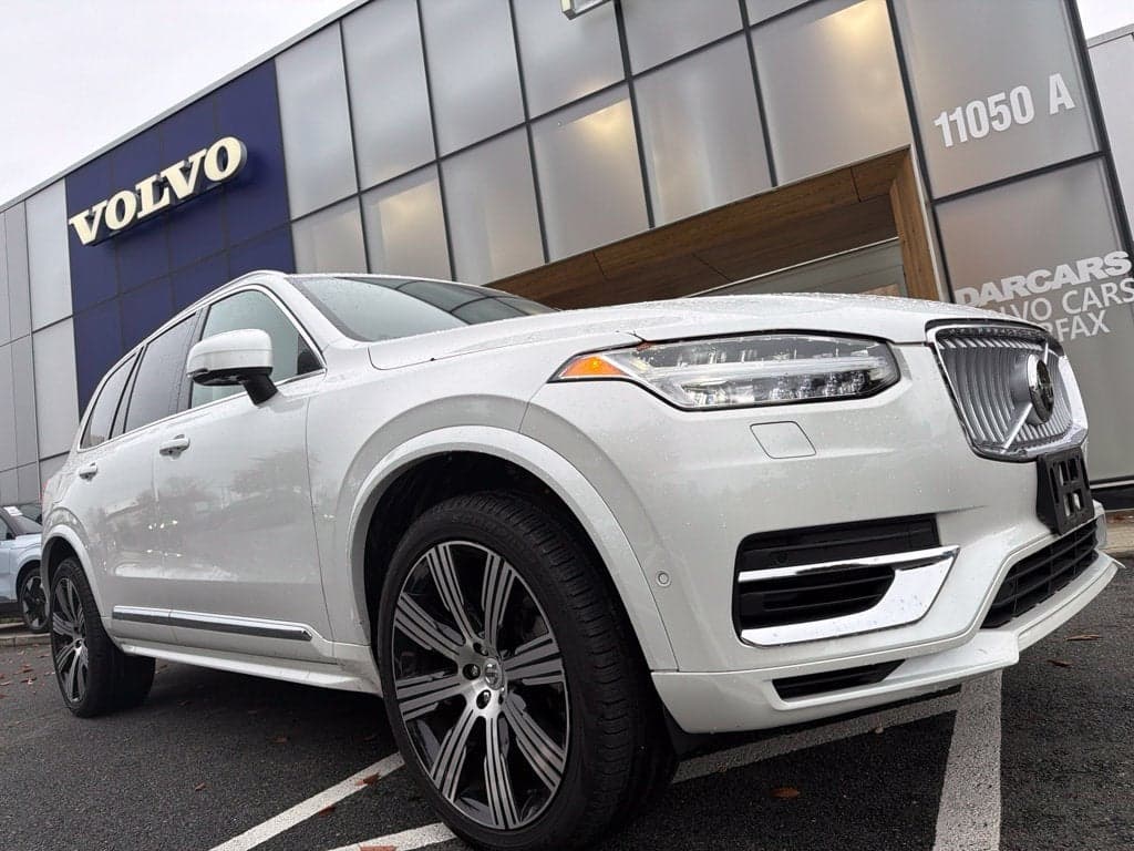 2025 Volvo XC90 Plug-In Hybrid Ultra — photo 1 of 5