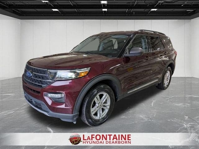 2022 Ford Explorer XLT — photo 1 of 34