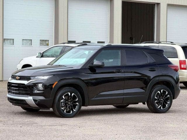 2023 Chevrolet Trailblazer LT — photo 1 of 5