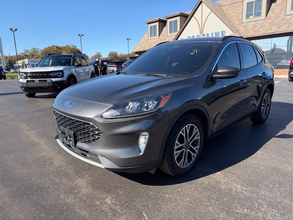 2020 Ford Escape SEL — photo 1 of 5
