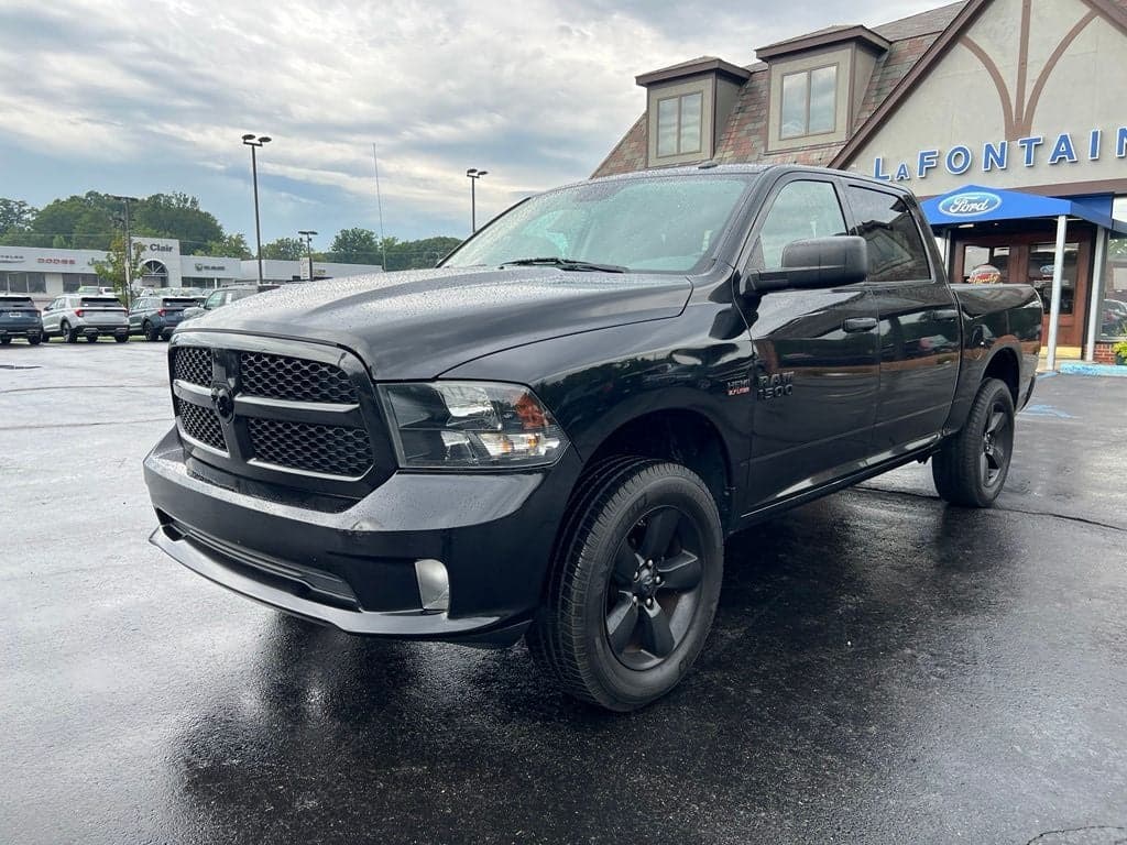 2017 RAM 1500 Express — photo 1 of 21
