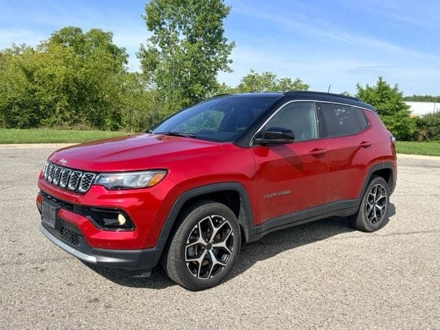 2025 Jeep Compass Limited — photo 1 of 5