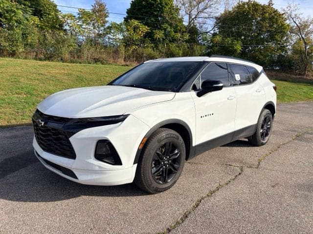 2021 Chevrolet Blazer LT — photo 1 of 5