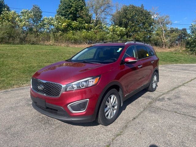 2017 Kia Sorento LX — photo 1 of 5