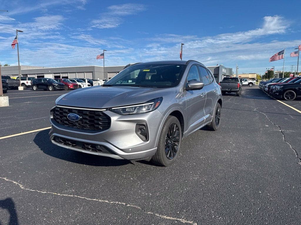 2024 Ford Escape ST-Line Elite — photo 1 of 26