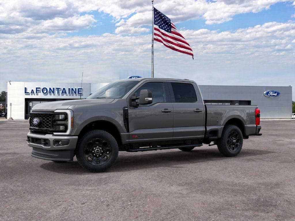 2027 Ford Super Duty F-350 SRW XLT — photo 1 of 5