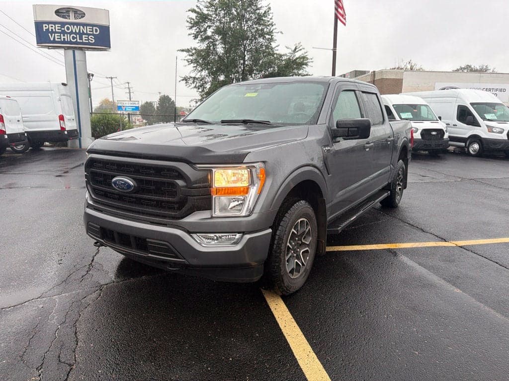 2021 Ford F-150 XLT — photo 1 of 5